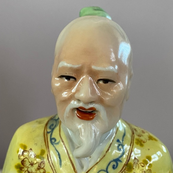 Antique Chinese export famille jaune (yellow) ceramic figurine - Picture 2 of 11